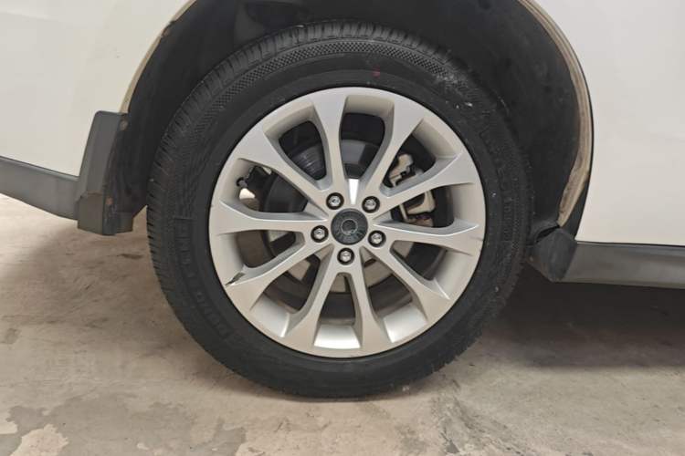 Used Haval H2 2017 Red-Label 1.5T Automatic Two-Wheel Drive Luxury Model Right Rear Wheel Hub