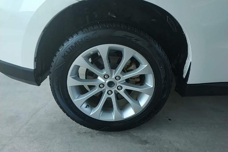 Used Haval H2 2017 Blue Label 1.5T Automatic Two-Wheel Drive Luxury Model Right Rear Wheel Hub