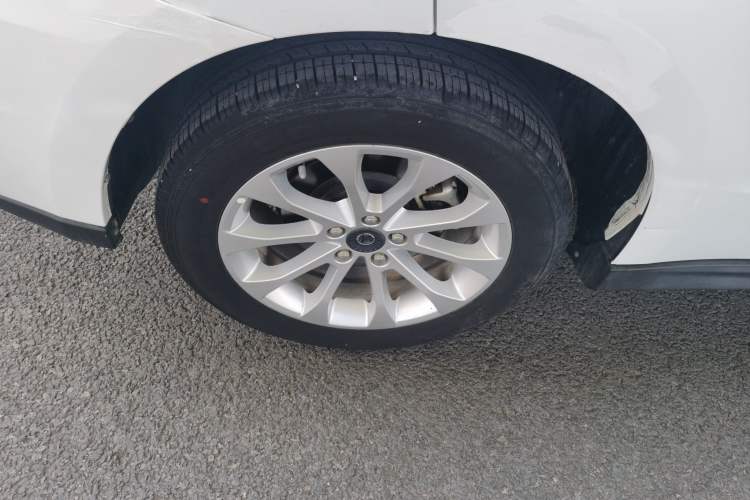 Used Haval H2 2017 Red-Label 1.5T Manual Two-Wheel Drive Luxury Model Right Rear Wheel Hub