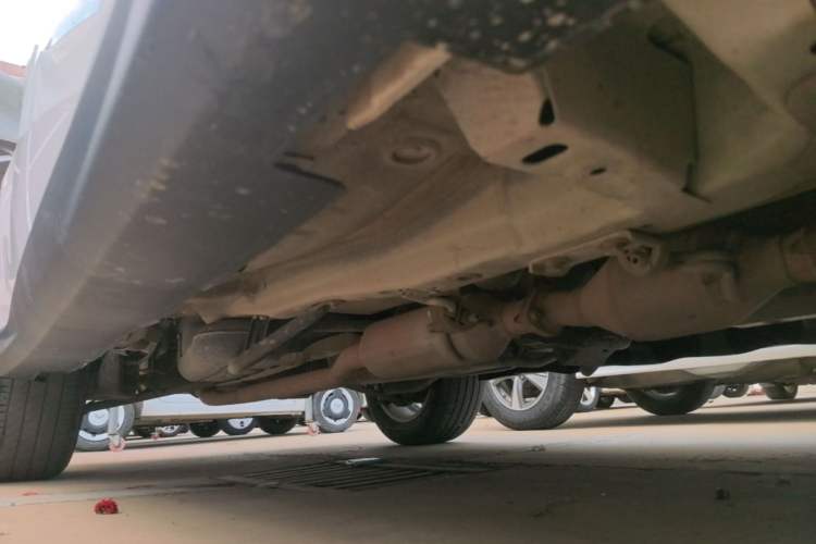 Used Haval H2 2017 Red-Label 1.5T Manual Two-Wheel-Drive Elite Model Right Side Sill