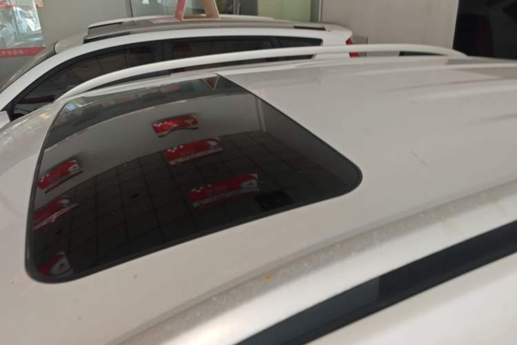 Used Haval H2 2017 Red-Label 1.5T Automatic Two-Wheel Drive Luxury Model Roof