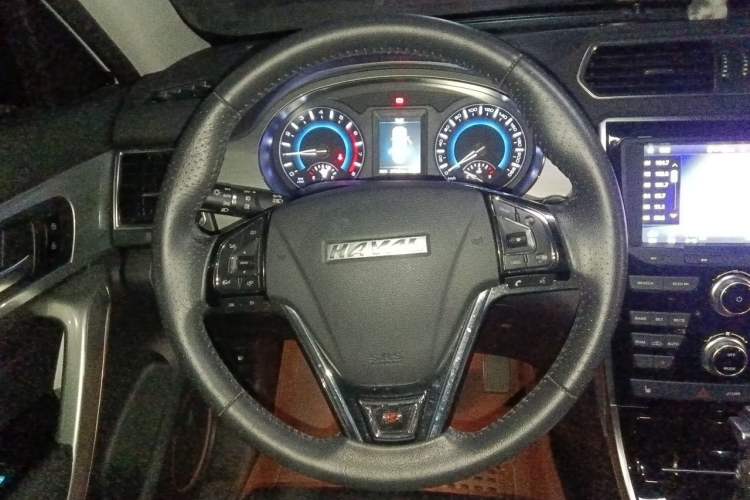 Used Haval H2 2017 Red-Label 1.5T Automatic Two-Wheel Drive Luxury Model Steering Wheel