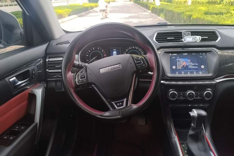 Used Haval H2 2017 Blue Label 1.5T Automatic Two-Wheel Drive Elite Model Steering Wheel