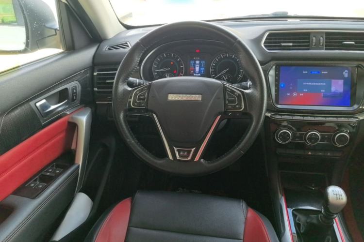 Used Haval H2 2017 Blue Label 1.5T Manual Two-Wheel Drive Elite Model Steering Wheel