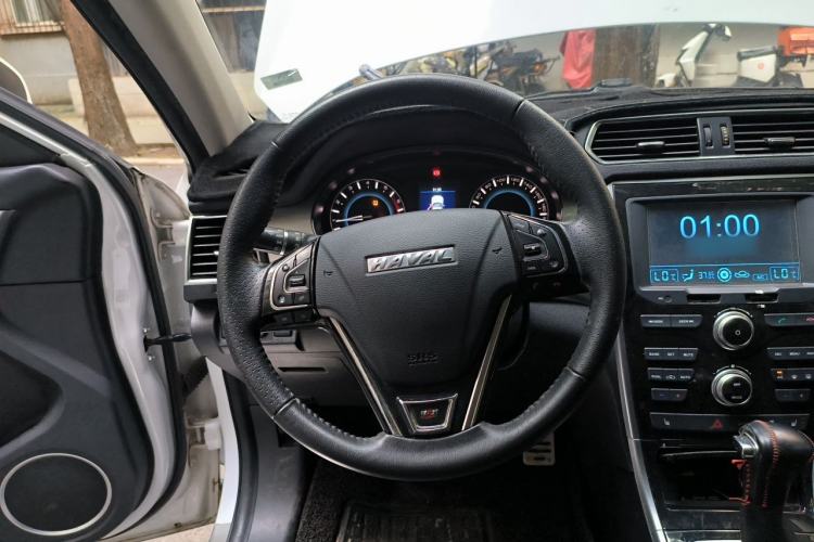 Used Haval H2 2017 Red-Label 1.5T Automatic Two-Wheel Drive Luxury Model Steering Wheel