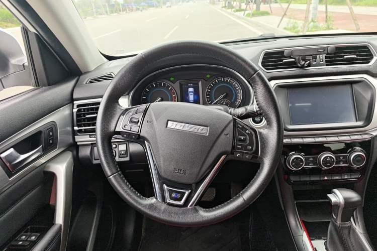 Used Haval H2 2017 Blue Label 1.5T Automatic Two-Wheel Drive Luxury Model Steering Wheel