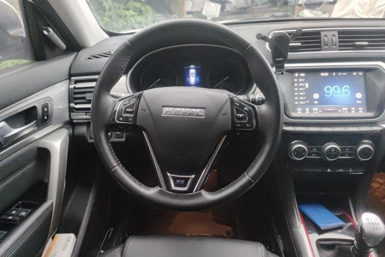 Used Haval H2 2017 Blue Label 1.5T Manual Two-Wheel Drive Luxury Model Steering Wheel
