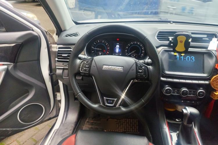 Used Haval H2 2017 Blue Label 1.5T Automatic Two-Wheel Drive Prestige Model Steering Wheel