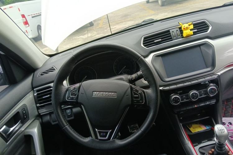 Used Haval H2 2017 Blue Label 1.5T Manual Two-Wheel Drive Elite Model Steering Wheel