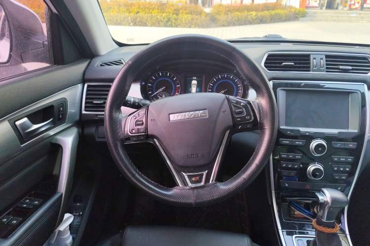Used Haval H2 2017 Red-Label 1.5T Automatic Two-Wheel Drive Elite Model Steering Wheel
