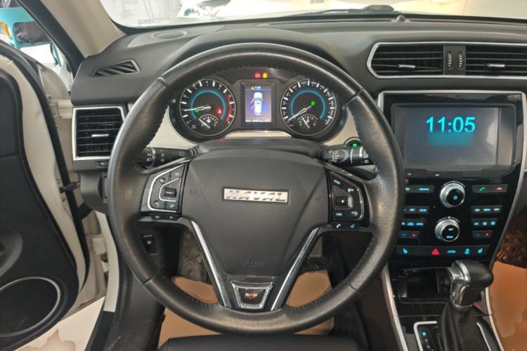 Used Haval H2 2017 Red-Label 1.5T Automatic Two-Wheel Drive Luxury Model Steering Wheel