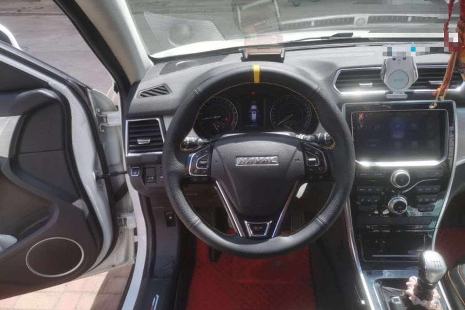 Used Haval H2 2017 Red-Label 1.5T Manual Two-Wheel Drive Comfort Model Steering Wheel