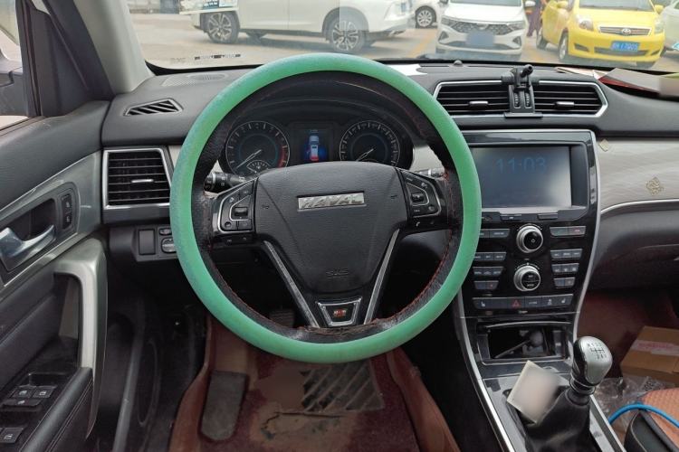 Used Haval H2 2017 Red-Label 1.5T Manual Two-Wheel Drive Luxury Model Steering Wheel