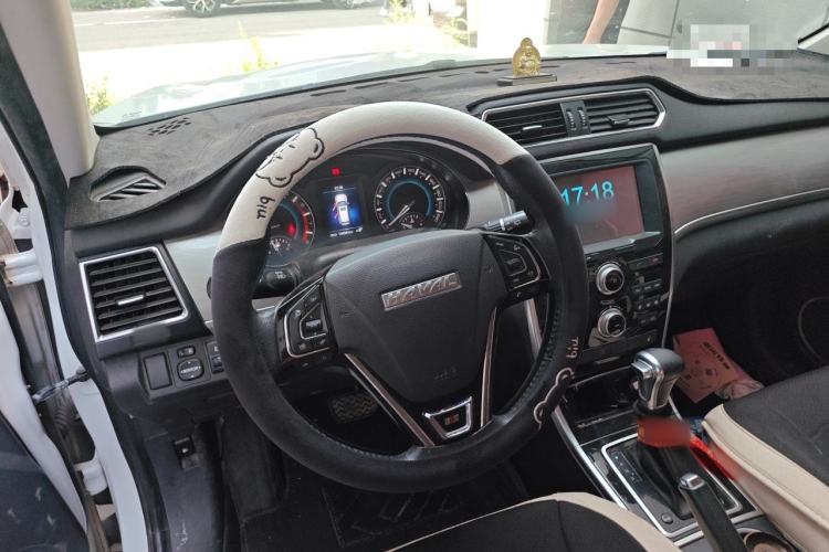Used Haval H2 2017 Red-Label 1.5T Automatic Two-Wheel Drive Elite Model Steering Wheel