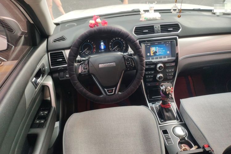 Used Haval H2 2017 Red-Label 1.5T Automatic Two-Wheel Drive Luxury Model Steering Wheel