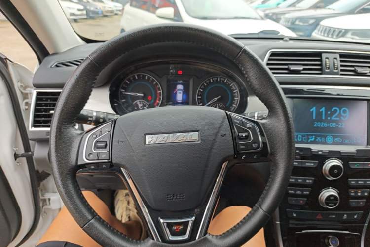Used Haval H2 2017 Red-Label 1.5T Manual Two-Wheel Drive Luxury Model Steering Wheel