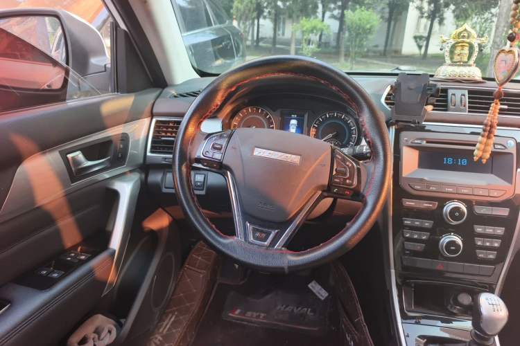 Used Haval H2 2017 Red-Label 1.5T Manual Two-Wheel Drive Comfort Model Steering Wheel