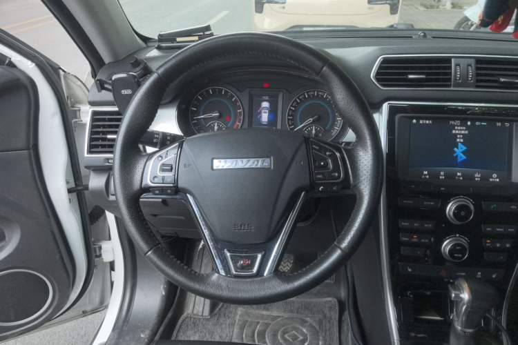 Used Haval H2 2017 Red-Label 1.5T Automatic Two-Wheel Drive Luxury Model Steering Wheel