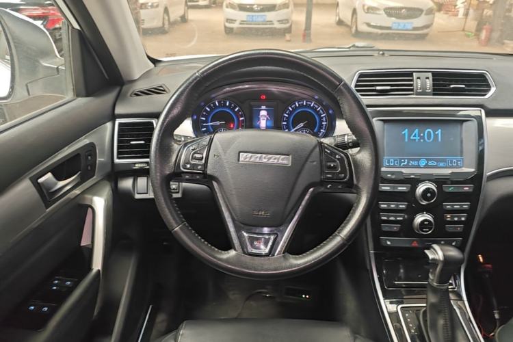Used Haval H2 2017 Red-Label 1.5T Automatic Two-Wheel Drive Luxury Model Steering Wheel