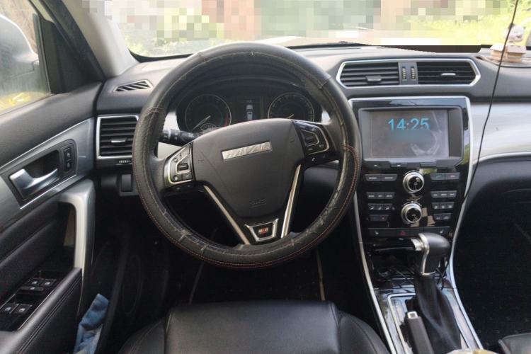 Used Haval H2 2017 Red-Label 1.5T Automatic Two-Wheel Drive Elite Model Steering Wheel