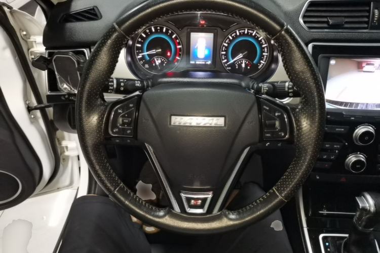 Used Haval H2 2017 Red-Label 1.5T Automatic Two-Wheel Drive Elite Model Steering Wheel