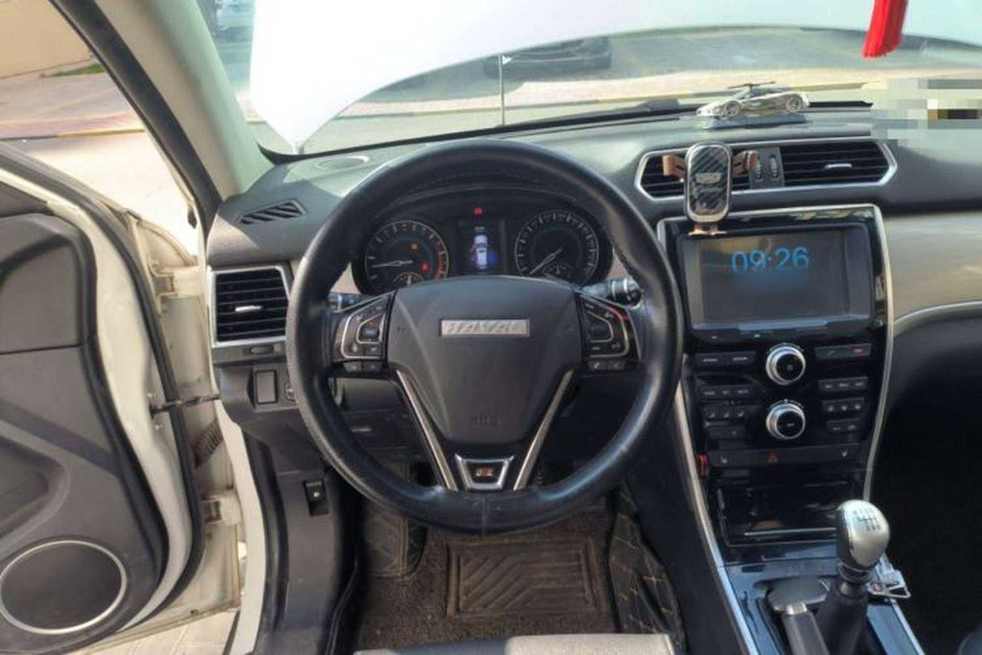 Used Haval H2 2017 Red-Label 1.5T Manual Two-Wheel-Drive Elite Model Steering Wheel