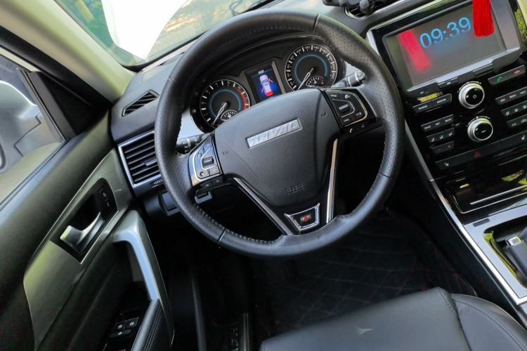 Used Haval H2 2017 Red-Label 1.5T Manual Two-Wheel-Drive Elite Model Steering Wheel