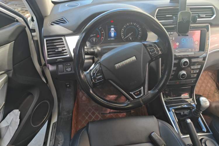 Used Haval H2 2017 Red-Label 1.5T Manual Two-Wheel Drive Comfort Model Steering Wheel