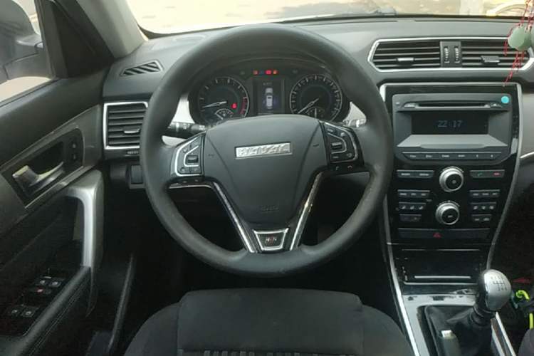 Used Haval H2 2017 Red-Label 1.5T Manual Two-Wheel Drive Comfort Model Steering Wheel