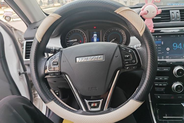 Used Haval H2 2017 Red-Label 1.5T Automatic Two-Wheel Drive Luxury Model Steering Wheel