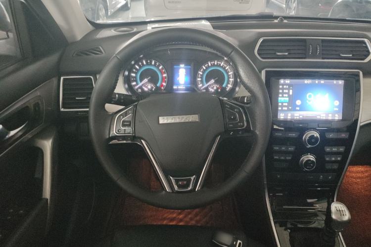 Used Haval H2 2017 Red-Label 1.5T Manual Two-Wheel Drive Luxury Model Steering Wheel
