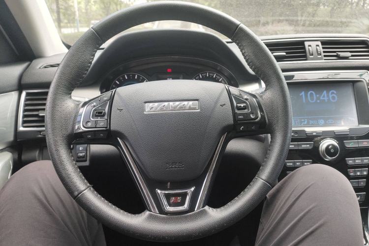 Used Haval H2 2017 Red-Label 1.5T Manual Two-Wheel Drive Luxury Model Steering Wheel