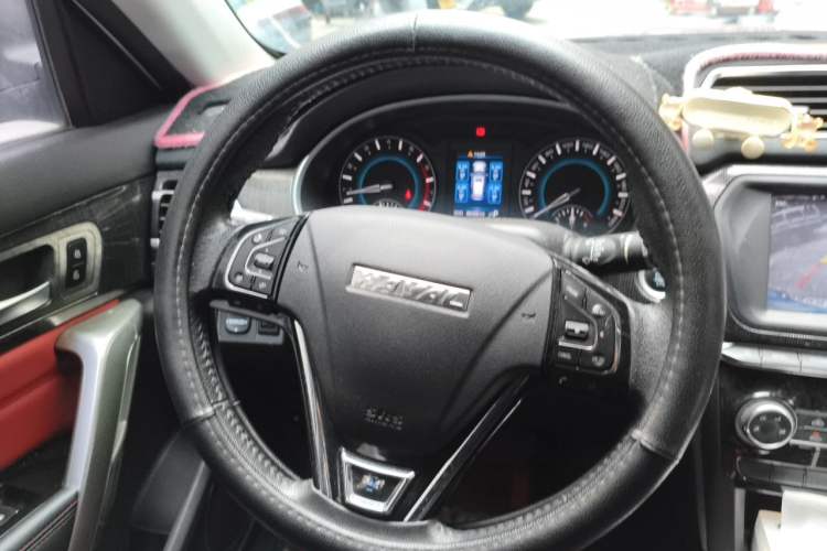 Used Haval H2 2017 Blue Label 1.5T Automatic Two-Wheel Drive Luxury Model Steering Wheel