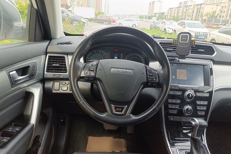Used Haval H2 2017 Red-Label 1.5T Automatic Two-Wheel Drive Luxury Model Steering Wheel