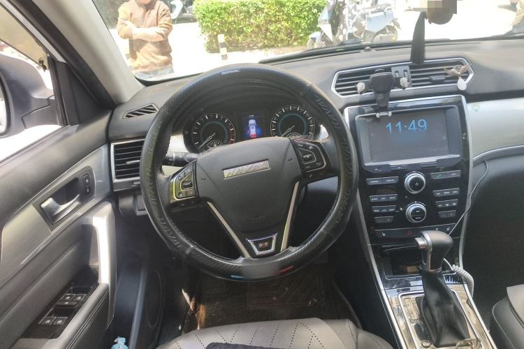 Used Haval H2 2017 Red-Label 1.5T Automatic Two-Wheel Drive Luxury Model Steering Wheel