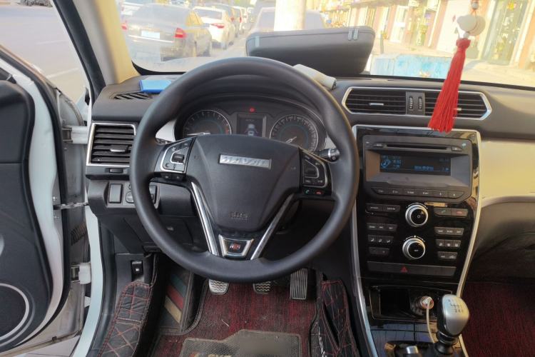 Used Haval H2 2017 Red-Label 1.5T Manual Two-Wheel Drive Comfort Model Steering Wheel