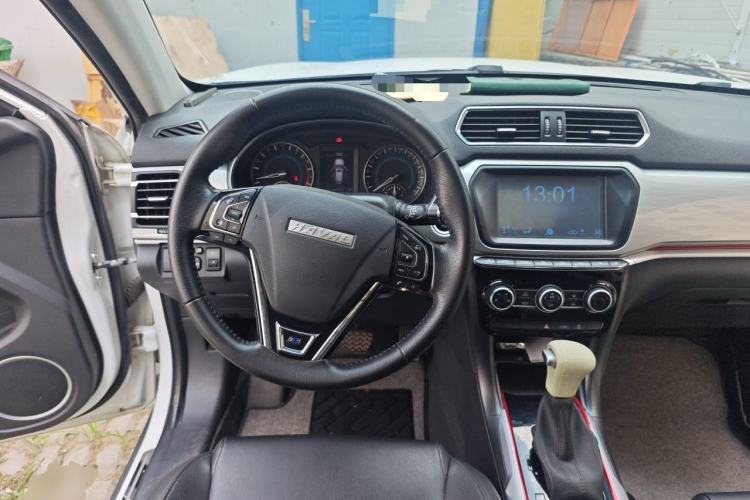 Used Haval H2 2017 Blue Label 1.5T Automatic Two-Wheel Drive Luxury Model Steering Wheel