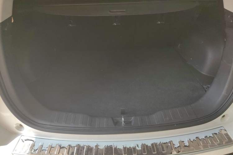Used Haval H2 2017 Blue Label 1.5T Automatic Two-Wheel Drive Prestige Model Trunk