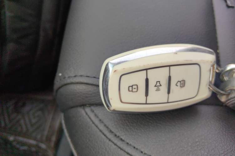 Used Haval H2 2017 Red-Label 1.5T Automatic Two-Wheel Drive Elite Model Vehicle Key
