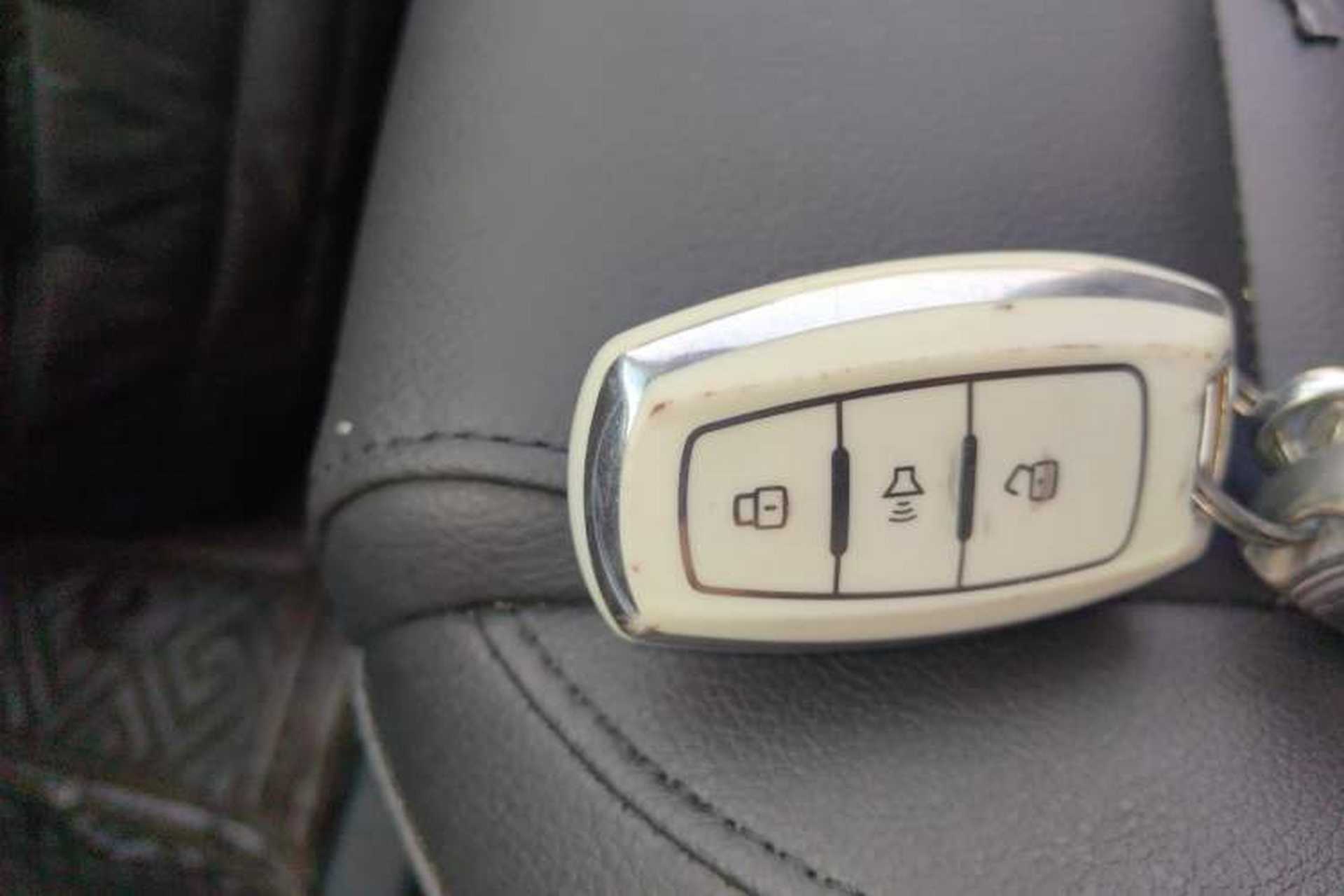 Used Haval H2 2017 Red-Label 1.5T Automatic Two-Wheel Drive Elite Model Vehicle Key