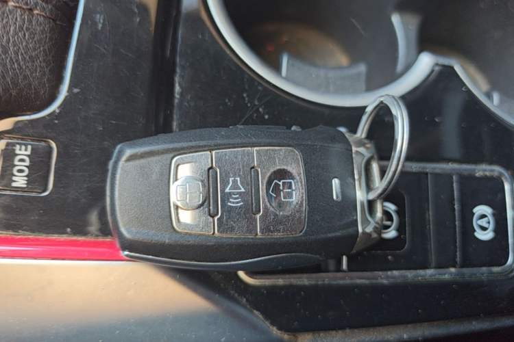 Used Haval H2 2017 Blue Label 1.5T Automatic Two-Wheel Drive Elite Model Vehicle Key