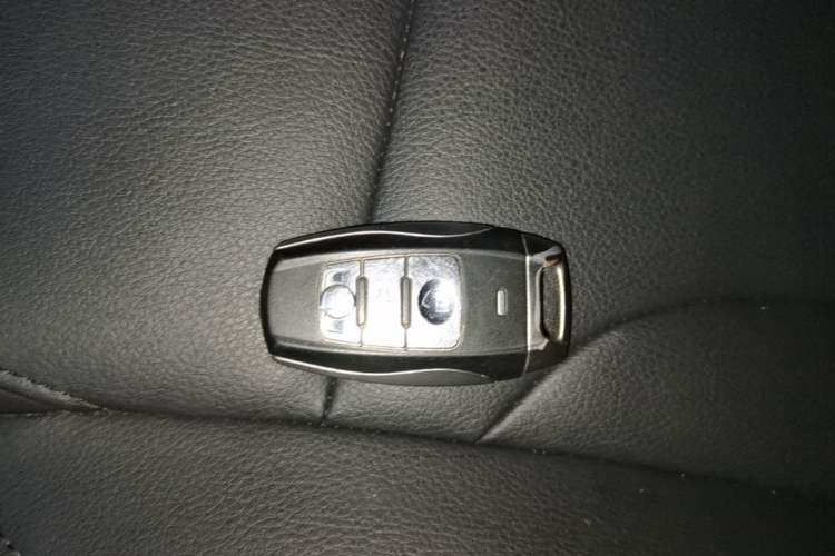 Used Haval H2 2017 Red-Label 1.5T Automatic Two-Wheel Drive Elite Model Vehicle Key