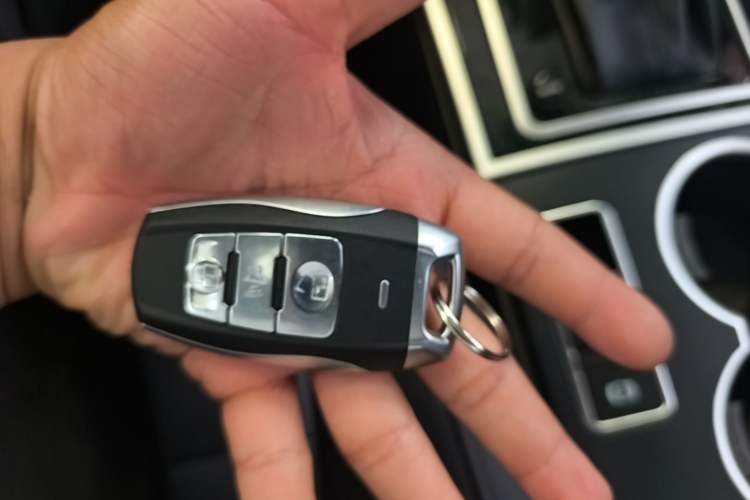 Used Haval H2 2017 Red-Label 1.5T Automatic Two-Wheel Drive Luxury Model Vehicle Key