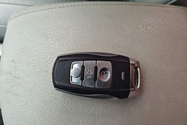 Used Haval H2 2017 Red-Label 1.5T Automatic Two-Wheel Drive Elite Model Vehicle Key