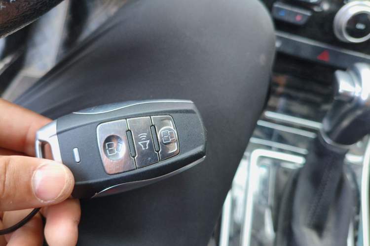 Used Haval H2 2017 Red-Label 1.5T Automatic Two-Wheel Drive Elite Model Vehicle Key