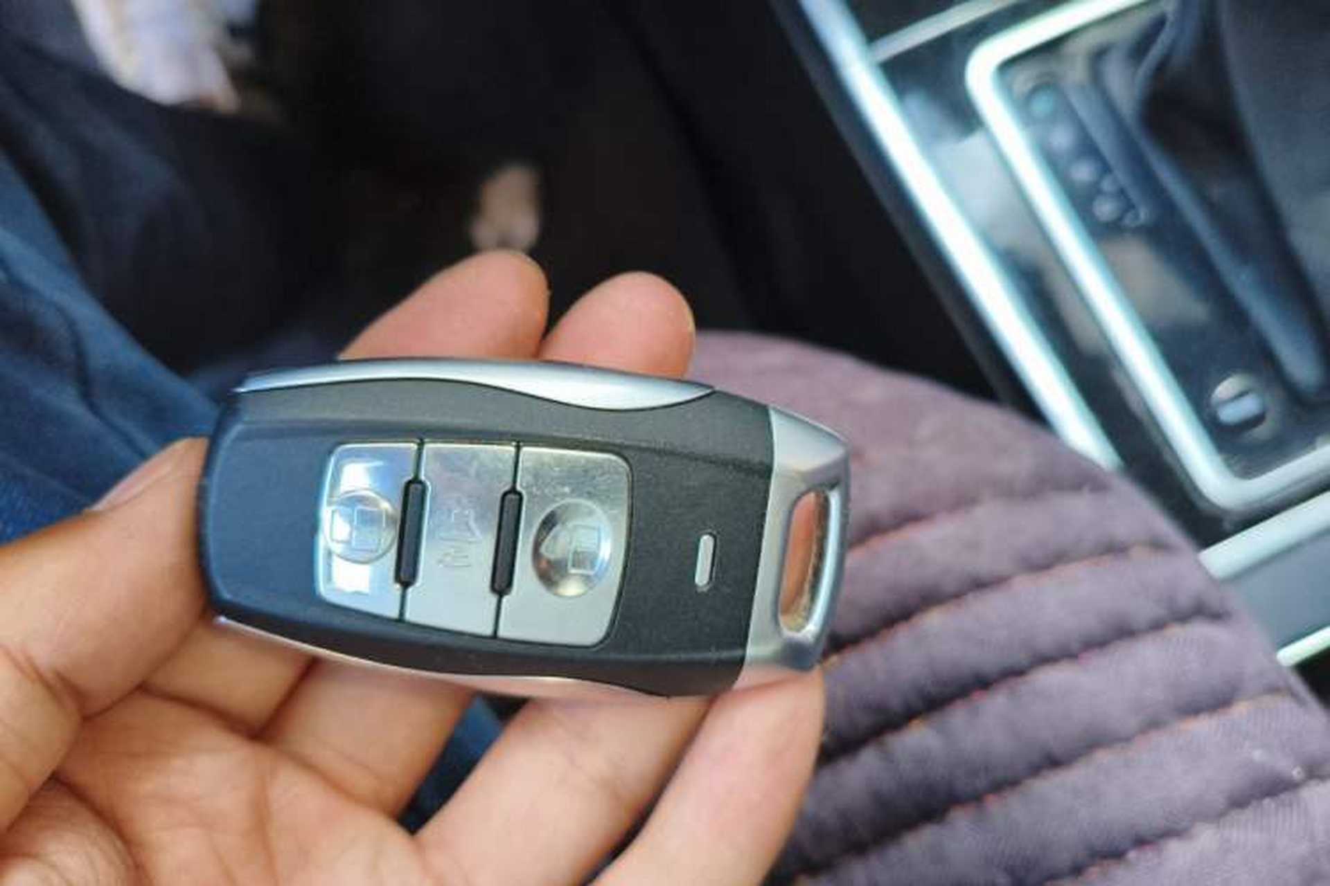 Used Haval H2 2017 Red-Label 1.5T Automatic Two-Wheel Drive Luxury Model Vehicle Key
