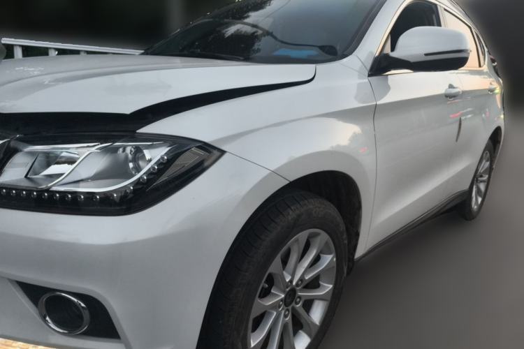 Used Haval H2 2017 Red-Label 1.5T Manual Two-Wheel Drive Luxury Model Guazi used car, China used car export, Used car for sale, Used Haval cars, Cheapest cars for sale