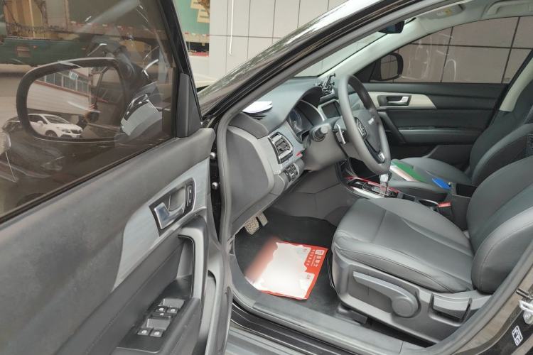 Used Haval H2 2018 Chuanxiang Edition Blue Badge 1.5T Dual-Clutch Two-Wheel Drive Fashionable Model Driver Seat