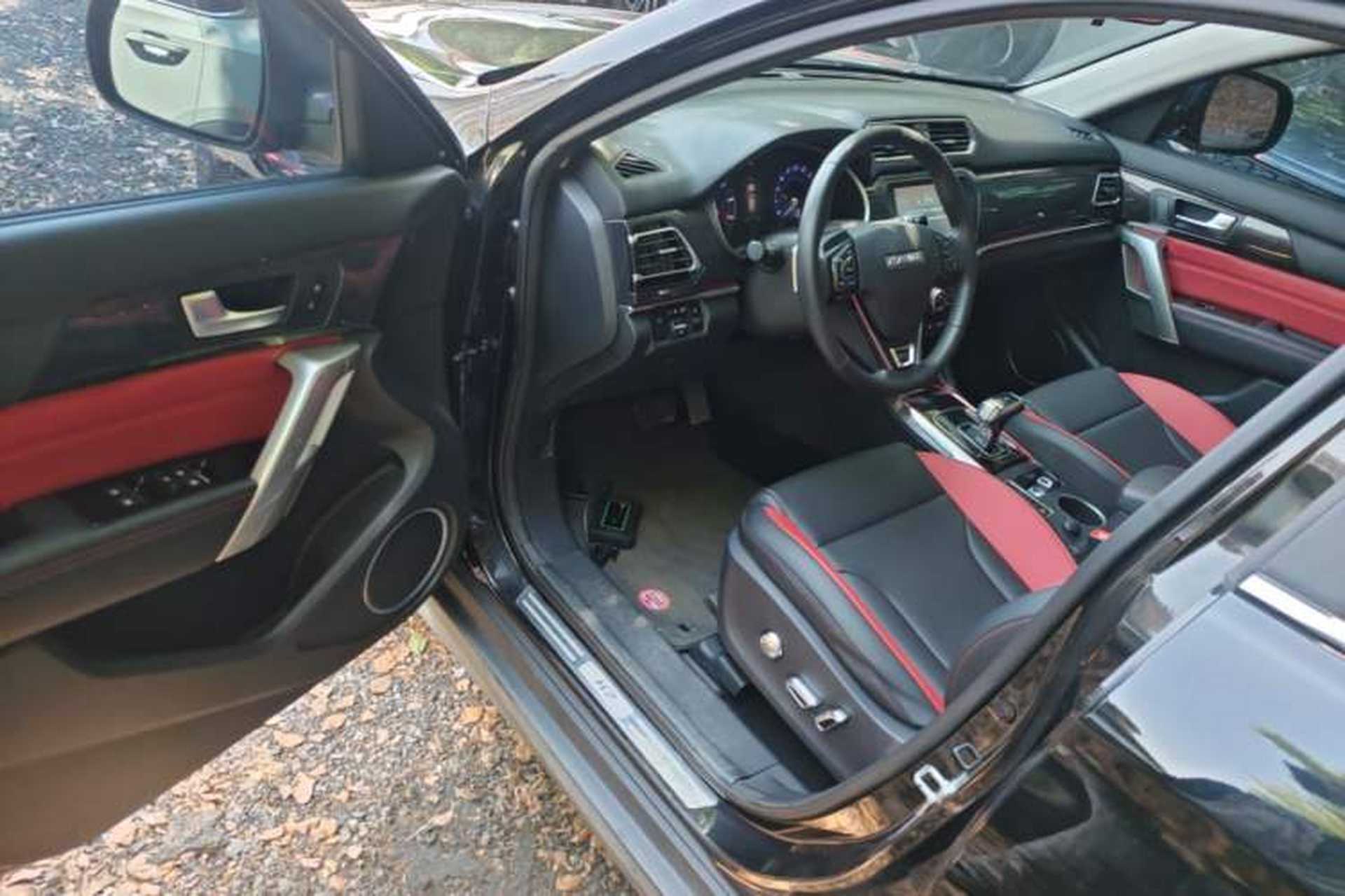 Used Haval H2 2018 Blue-Label 1.5T Dual-Clutch Two-Wheel-Drive Luxury Model Driver Seat