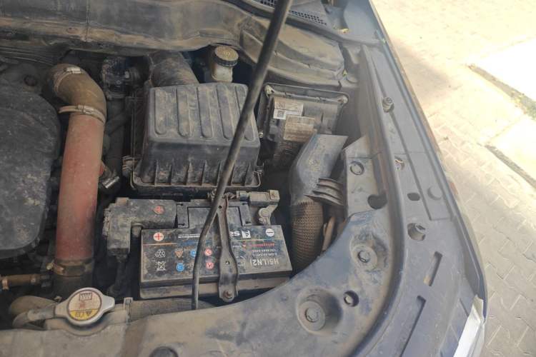 Used Haval H2 2018 Blue-Label 1.5T Dual-Clutch Two-Wheel-Drive Luxury Model Engine Bay Left